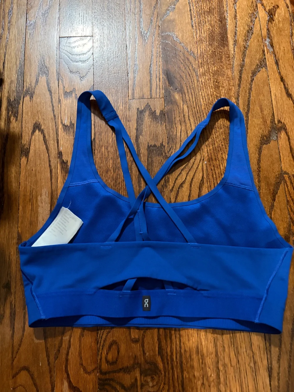 On Running Women's Large Royal Blue Strappy Sports Bra - Picture 2 of 3